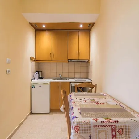 Bozikis * Палеокастрица