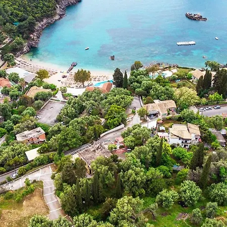 Bozikis Paleokastrítsa