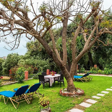 Bozikis Paleokastrítsa